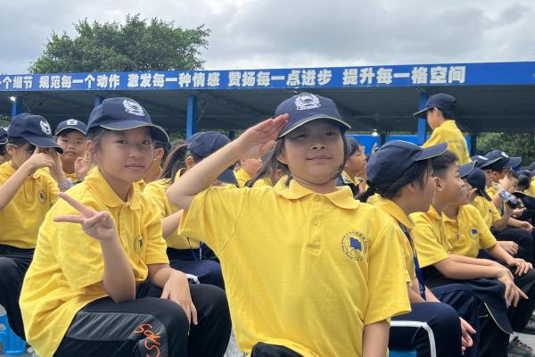 鐘曉琳和古逸嵐